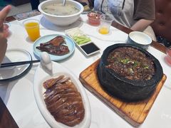 -梅利汴京烤鸭•开封豫菜地标店(东大街店)