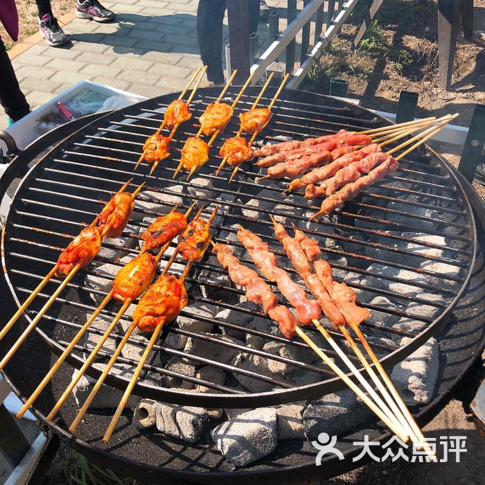 上海滴水湖戶外燒烤基地