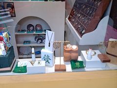 -LADY FAFA(巨鹿路陕西南路路口店)