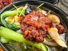 -丽虹云南过桥米线(兴工街店)