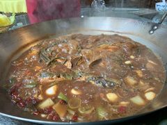柴锅炖水库鱼-姥家大锅台水库渔家