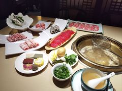 -余欢领鲜火锅(新街口店)