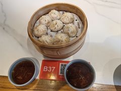 头牌蟹粉小笼-馋三尺蟹粉小笼(人民广场店)