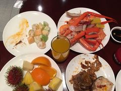 -荣誉国际酒店-云顶旋转餐厅