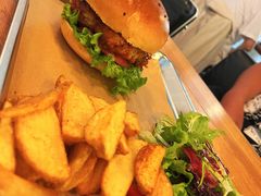 水牛城辣鸡肉堡-UPPER KITCHEN(延安路店)