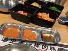 -青瓦炭韩潮烤肉(花园道店)