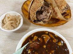 -洪峰浩老北京烧饼夹肉(角门路店)
