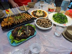 -肥肥虾庄·金牌油焖大虾(汉口城市广场店)