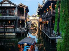 -湖光月色临湖音乐餐厅(台儿庄古城店)