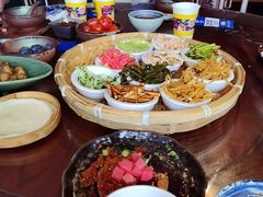 -包整·丝娃娃(甲秀楼景观店)