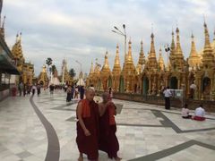 -ခြောက်ထပ်ကြီးရွှေသာလျောင်းဘုရားကြီး