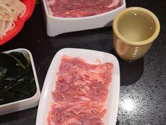 -宽板凳老灶火锅(台湾街店)
