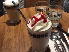 -Moka Bros 摩卡站(嘉华店)