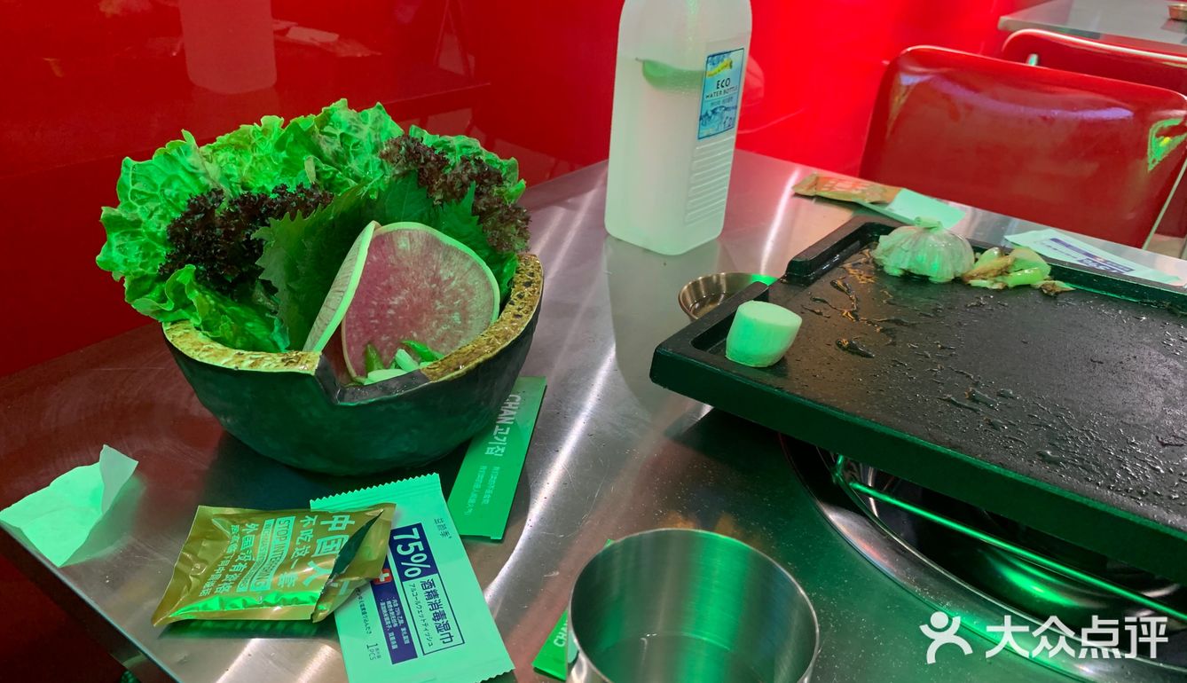 真是绝配，我们还加了份生菜。肉的分量很足