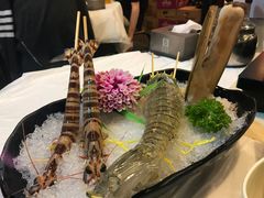 -鲜入围煮花胶鸡海鲜火锅