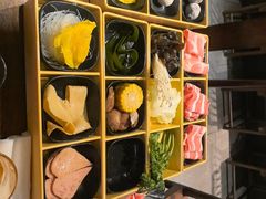 -呷哺呷哺 小火锅 (浦东新欧尚超市店)