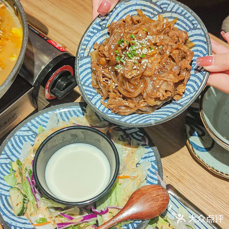 江汉路跨年必吃‼️日式氛围感敲足的日料