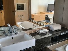 -天津滨海圣光皇冠国际酒店