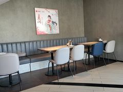 -必胜客(威高广场店)