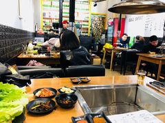 -肉甲韩国木炭烤肉(新壹街1店)