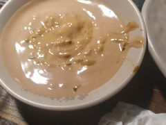 -老牌坊云南鱼豆花火锅(哈西万达店)