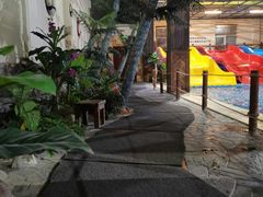 -泉城欧乐堡戏水湾艺术养生温泉