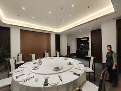 -梅花香里大酒店(郁金香路店)
