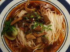 -霸蛮湖南菜·牛肉粉(荣京西街店)