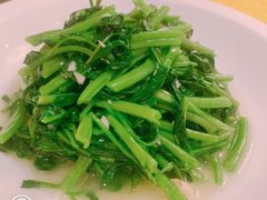 -鹿港小镇经典老上海菜(长乐路店)