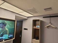 -汉庭(长沙窑岭湘雅二医院地铁站店)