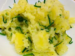 草原沙葱拌F7土豆-九十九顶毡房(阜石路店)