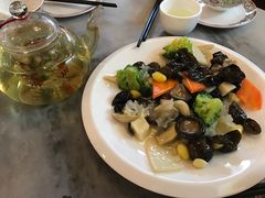 -功德林(南京西路店)
