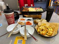 -豚妈妈汤饭·部队锅(南京东路店)