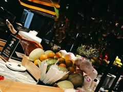 -雍容荟帝王蟹活龙虾展台自助(IFS黑金店)