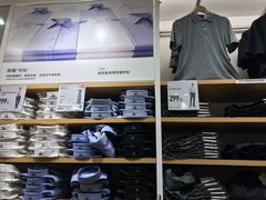 -优衣库(上海虹口龙之梦店)