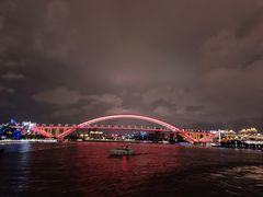 -黄浦江游览十六铺3号码头网红自助餐