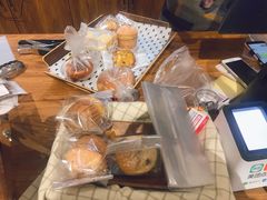 -沁屋面包店(人民东路店)