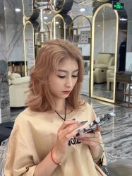 -安蒂护肤造型