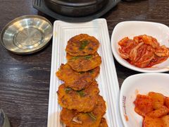 -釜山豚骨汤饭(芝罘万达广场店)