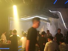 -简奥斯汀·赫本酒吧