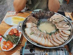 猪肉拼盘-旺清进洞米肠汤