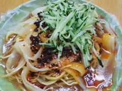 -艾力江和田馕坑烤肉店