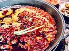 -四小区火锅·巷子里的重庆火锅(花照壁店)