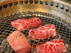 -铭牛烧肉·和牛海鲜自助(高新月牙湖店)