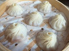 鲜肉小笼-苏小柳手作点心x茶叙小院(徐家汇分院)