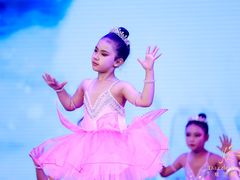 -炫艺舞蹈培训中心(枫尚奥特莱斯店)