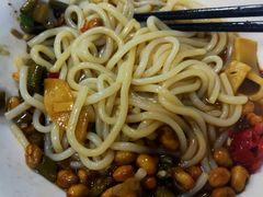 -牛八宝桂林米粉(八里庄店)