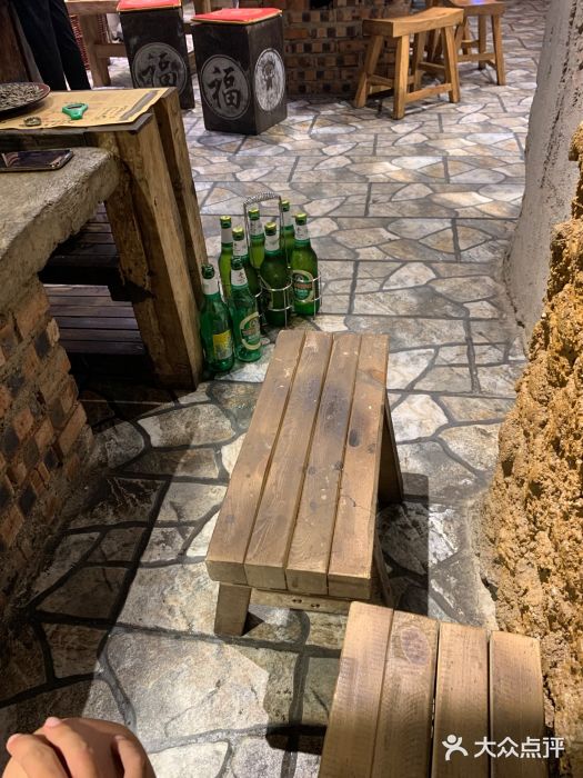 破瓦寒窑·地摊烤羊排图片