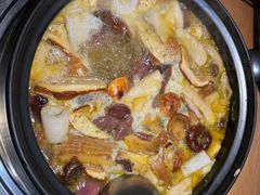 -一朵菌·野生菌探索家火锅(南亚店)