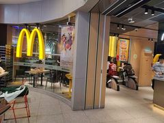 -麦当劳(中二横路店)